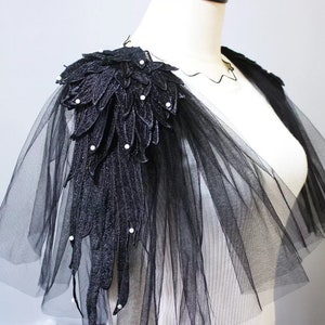 A pair wings patch Shoulder piece,  with tulle  embroidered patch or Jeans decoration Festival Epaulets
