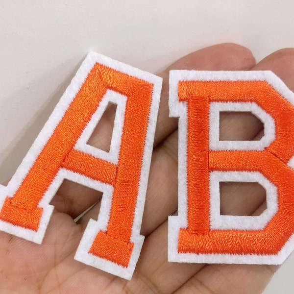 Patch lettres brodés orange motif lettres nom patch pour t-shirt, manteau ou jeans, fer sur les patchs