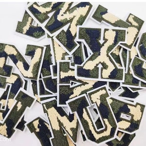 Parche con diseño de letras de camuflaje bordadas de chenilla, parche con nombre y letras para camisetas, abrigos o jeans, parches termoadhesivos.