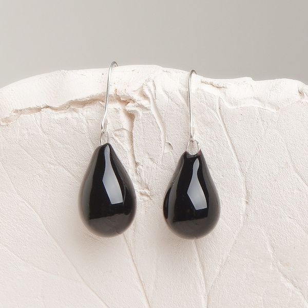 Black teardrop earrings Black drop earrings Small black earrings Black tear drop earrings Black glass drop earrings Glass teardrop earrings