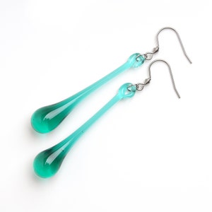 Teal teardrop earrings Emerald green tear drop earrings Long drop earrings Elegant earrings Glass teardrop earrings Teal earrings