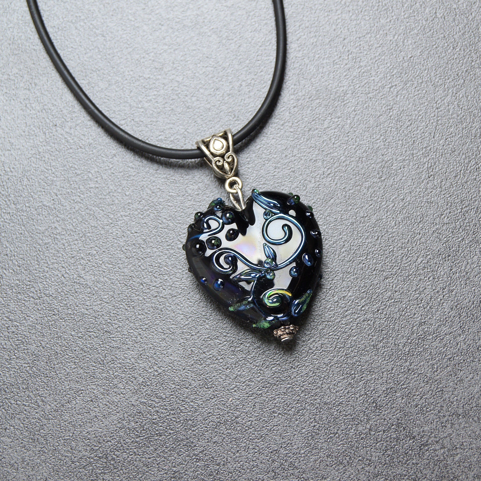 Black heart necklace Clearance