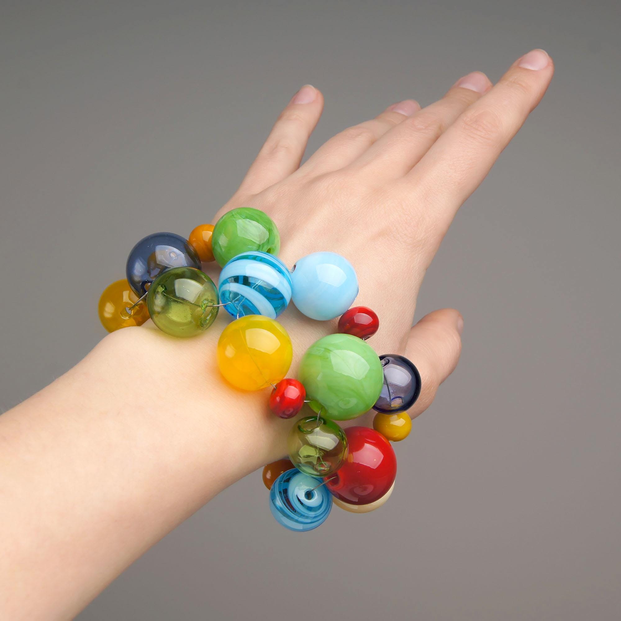 透明なガラスビーズのブレスレット • ユニークな手作りのチャンキー