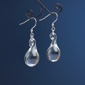 Handmade clear glass teardrop earrings • Minimalist dainty dangle earrings • Water drop earrings • Unique jewelry gift for her