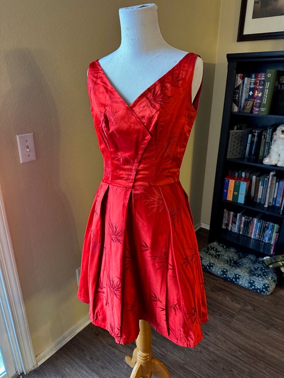 1950s red satin 27" waist party cocktail dress - … - image 2