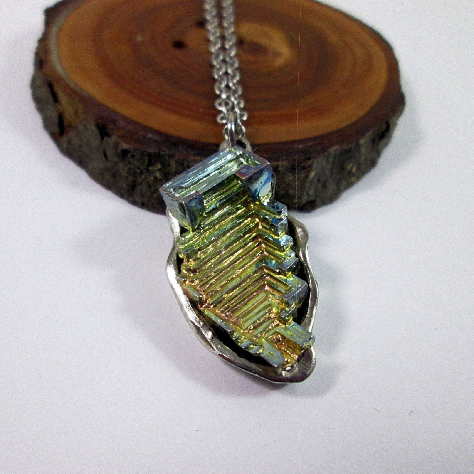 Bismuth crystal pendant online