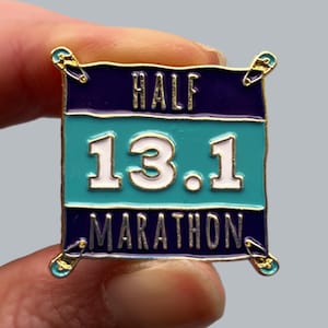 Insignia de pin esmaltado de corredor de media maratón