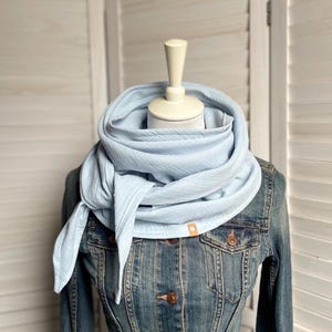 Musselin Tuch hell Blau Uni Damen einlagig Dreieckstuch Schal