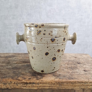 Cubitera de gres francés vintage, maceta rústica de cerámica moteada con asas, maceta estilo Wabi Sabi, pieza de decoración de estilo rústico.