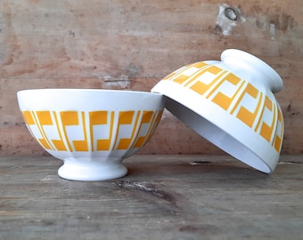 Set of 2 Vintage French Cafe au Lait Bowl SARREGUEMINES Yellow Geometric Pattern, Yellow White Coffee Bowls, Footed Bowl Yellow,