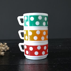 Set of 3 Coffee Cups with Polka Dots from ARCOPAL France