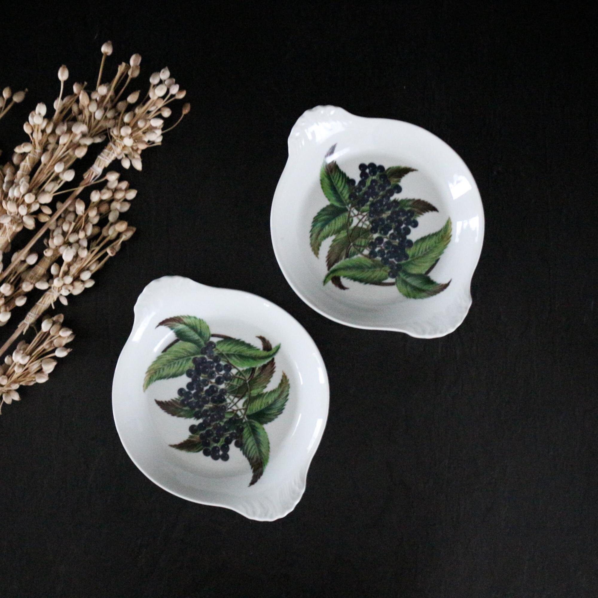 Plat ovale en porcelaine signé apilco, décor marbré