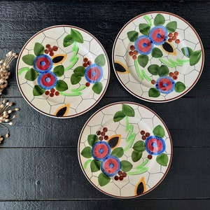 1 ou 2 grandes assiettes plates par VILLEROY et BOCH Mettlach Week-End années 1920, pour UNE