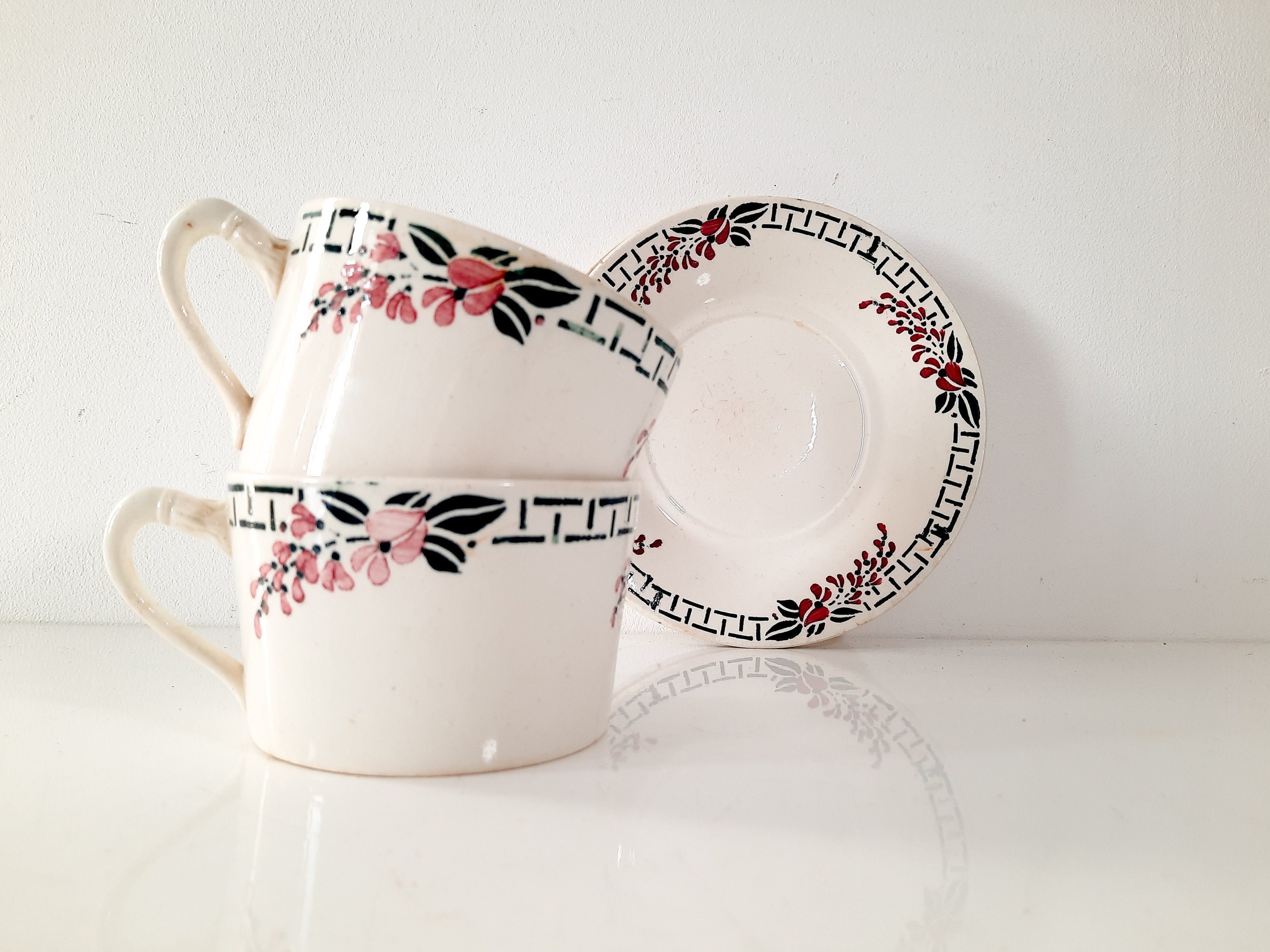 Grande Tasse à Thé Plate et Ensemble de Soucoupe Saint Amand, Motif Floral Peinte La Main Vintage Te