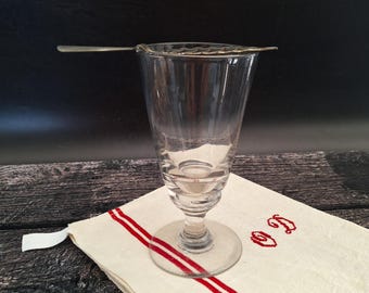 Antyczna francuska szklanka do absyntu, wysoka, zabytkowa szklanka do bistro, klasyczny rytuał absyntu, naczynia barmańskie dla kolekcjonerów