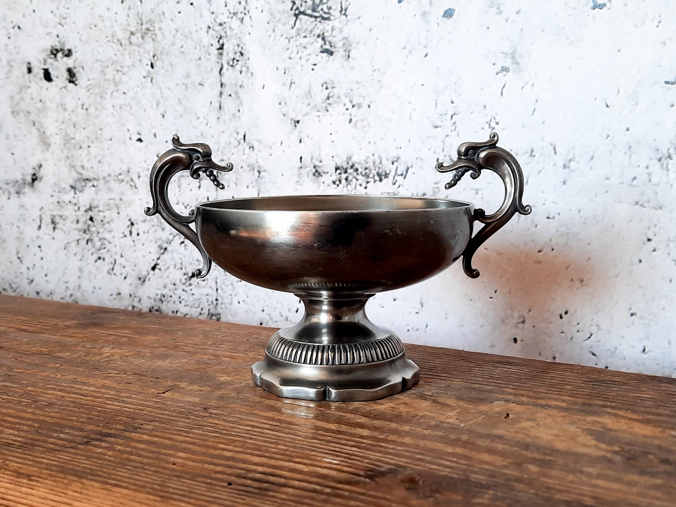 Etain Pewter Bowl avec Poignée, Poignées de Tasse sur Piédestal, Ram Heads Handled Silver, Wedding C