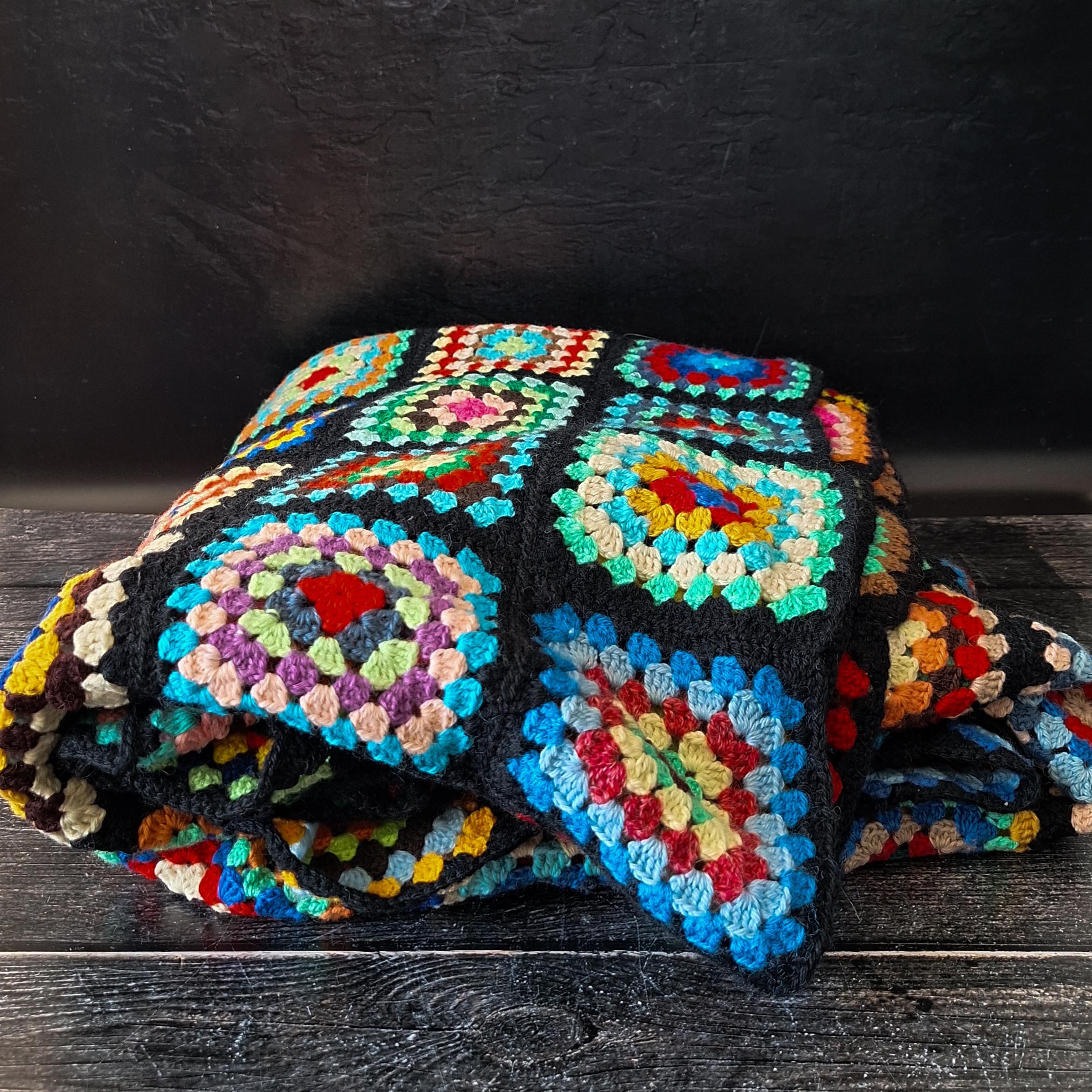 19 Crochet Bedspread Patterns with Lace, Granny Squares, and Pineapple Motifs 6 Granny Square Crochet Blanket