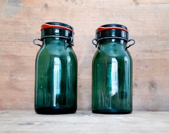 Vintage Universal Bülach Emerald Green Glass Bottle 1L, Canning Jar with Lid and Wire Clamp, Switzerland 1940s, Preserving Jar,