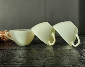 DURALEX Light Green Milk Glass Coffee Set, Fire King Jadeite, French Vintage Coffee Cup Set, Milk Glass Cups Green, 1950s