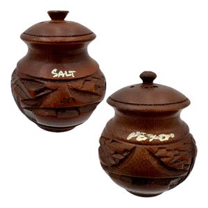 Vintage Hawaiian Monkeypod zout- en peperstrooierset in Polynesische tiki-stijl uit de jaren 70