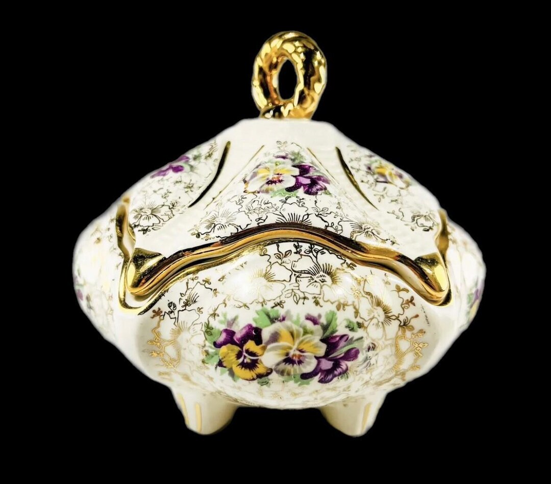 VTG 1950s USA Ceramic Lidded Bonbonniere PANSIES Gold Gilt Footed vtg-1950s-usa-ceramic-lidded-bonbonniere-pansies-gold-gilt-footed