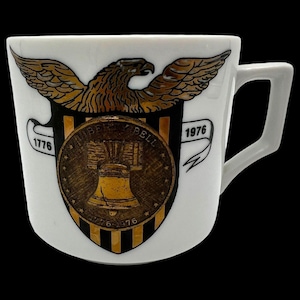 Vtg 1976 Road Machinery Co Georgia Bicentennial Coffee Cup Liberty Bell Coin 3&quot;