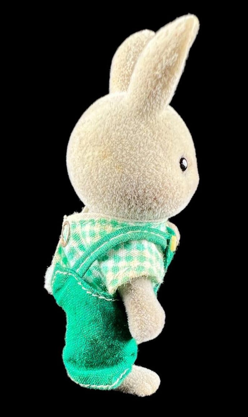 VTG Epoch Tomy Sylvanian Families Doll ROCKY BABBLEBROOK Grey Rabbit Family image 4