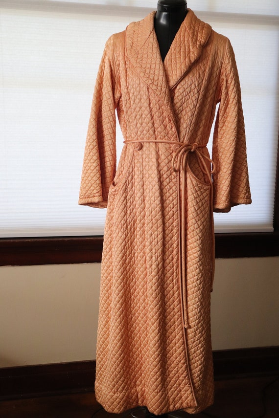 Barbizon Pink Peach Satin Silk Orig Vntg Bathrobe
