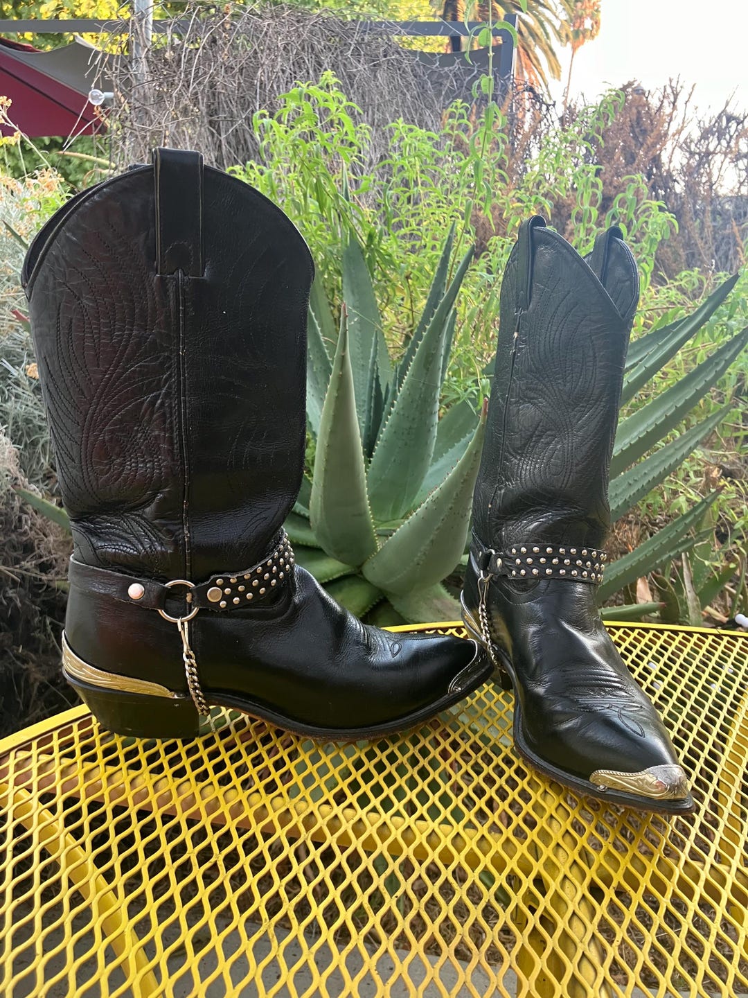 Vintage 1990's Rare Mens LEATHER COWBOY BOOTS by Sancho