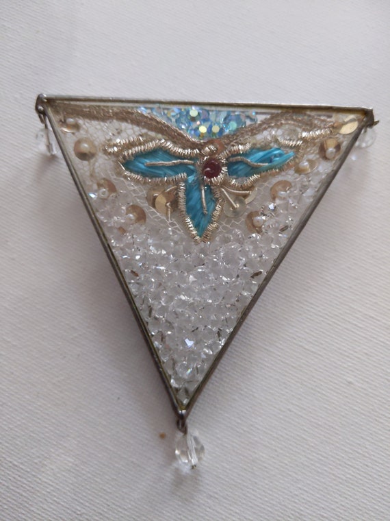 Vintage 1980s artisan triangle brooch