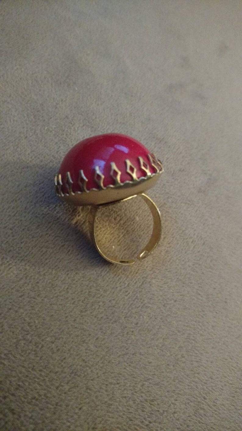Red ring// vintage // round statement ring // gift// Etsy