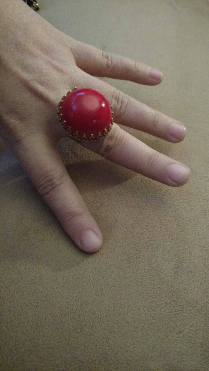 Red ring// vintage // round statement ring // gift// Etsy