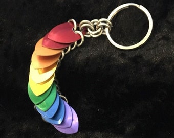 Rainbow Dragontail Keychain - Chainmaille Scalemaille Keyring in Rainbow - Dragon Tail Key Chain