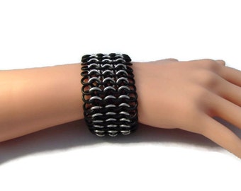 Stretchy Chainmaille Cuff - Black and Silver Elastic Cuff