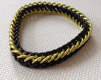 Hazard Stripes Wristband - Chainmaille Bracelet - Yellow and Black Stretchy Bracelet