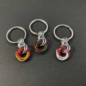 Holiday Fidget Keychains, Chainmaille Fidget Toy Keyrings, Keychains in Holiday Colours, Christmas Keyrings image 4