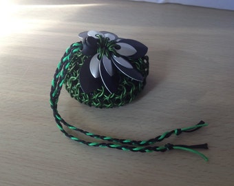 Green Chainmaille Pouch - Chainmaille Dice Bag with Black and White Scales