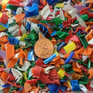 Shredded Plastic Caps Lids for Melt Art Craft Project Injection Molding Mix Color (8oz)