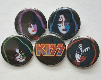 Lot of 5 1.25" Handmade Pinback Buttons rock music group Kiss (Approx. 32mm)