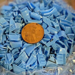 Shredded Plastic Caps Lids for Melt Art Craft Project Injection Molding Blue (2oz)