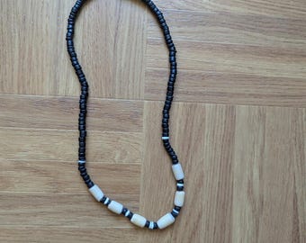 18" Necklace w/ Coconut Black & White for Unisex Surfer