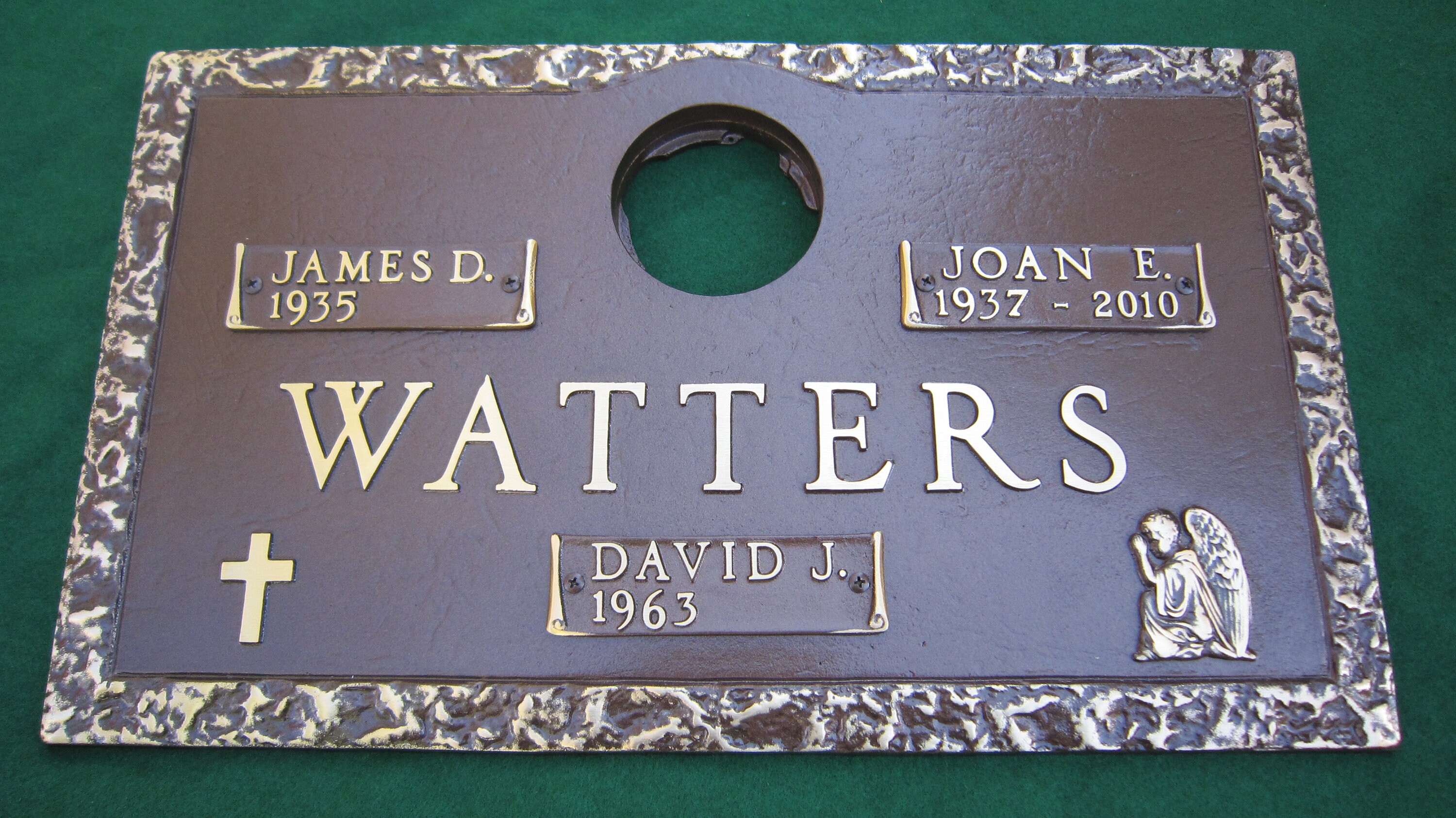 Flat Bronze Grave Marker with Vase Plain Rock Edge Design Etsy