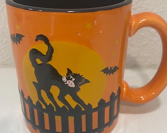 Hallmark Mug Black Cat on Fence w/Bats Halloween Spooky Coffee Cup Orange 12 oz