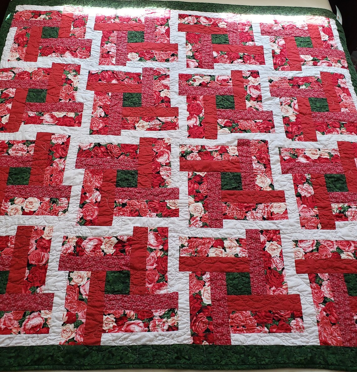 Rose Lattice Quilt Roses Red Pink Green Flowers Floral Etsy