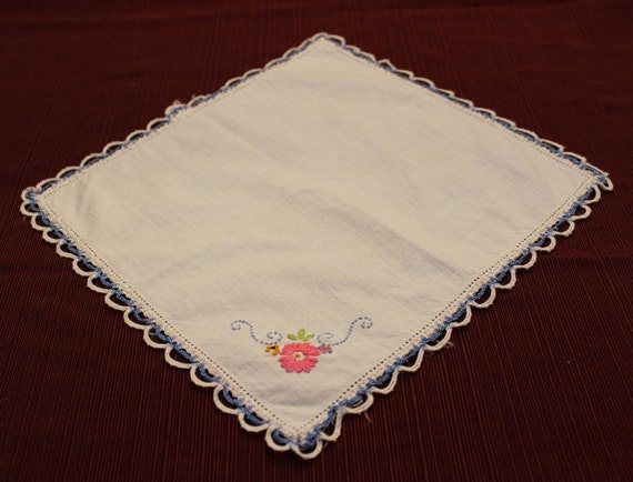 Vintage Hand Embroidered Floral Handkerchief with… - image 1
