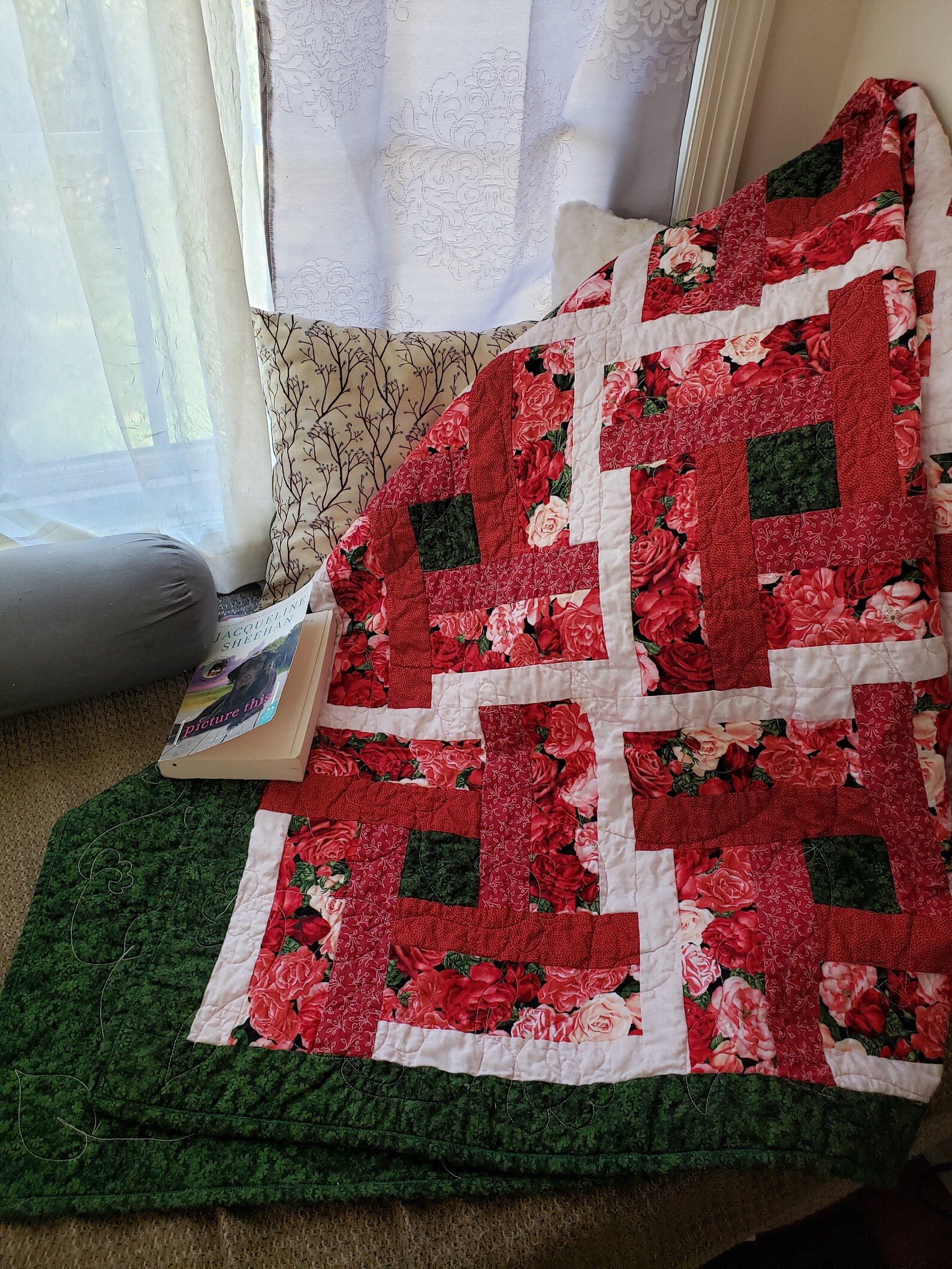 Rose Lattice Quilt Roses Red Pink Green Flowers Floral Etsy