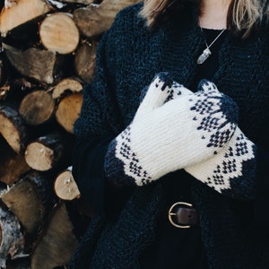 PDF PATTERN - Blackberry Folk Mittens S / M / L sizes