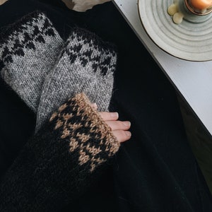 PDF PATTERN Foxtail Fingerless Mittens // Woodfolk Original Pattern // Size S M L XL zdjęcie 2