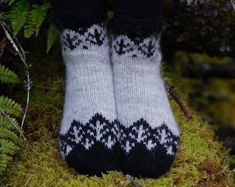 PDF PATTERN - Elf Pine Socks S / L sizes