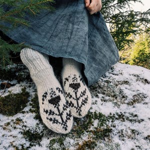 RUNEWOOL socks - PDF original knitting pattern | Icelandic Wool | 4 Sizes